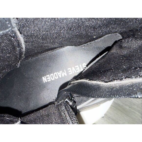 Steve Madden Kids' JKrissen Glitter Stud Embellished Combat Boots Black Size 2 - Picture 10 of 10